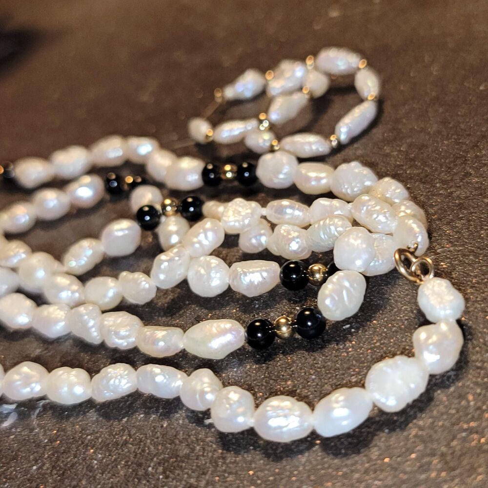 Fine Freshwater Baroque Pearl Necklace & Hoop Earrings w 14K Gold Onyx beads VTG